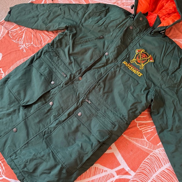 STARTER Arizona Hot Shots Winter Parka